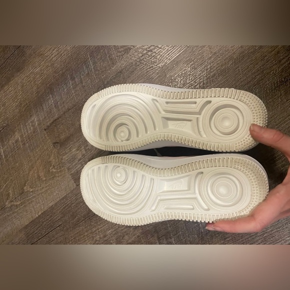 Nike Air Force 1 - Picture 5 of 7